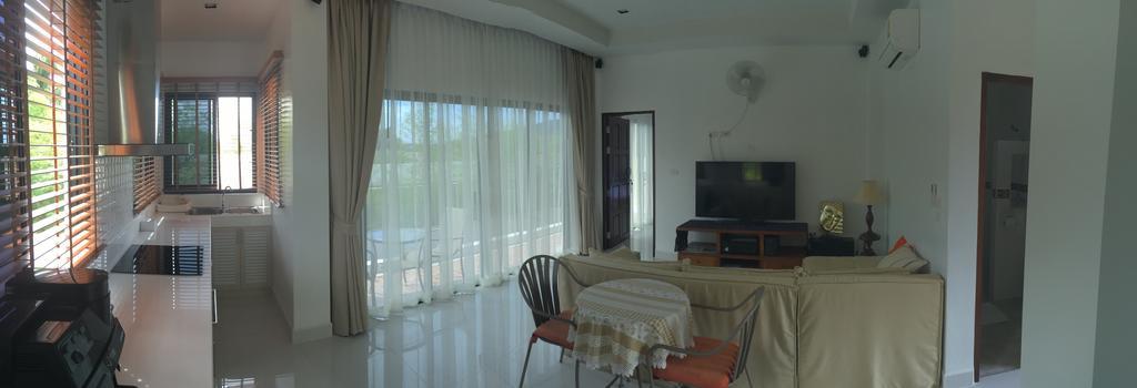 Nisa Residence Phuket Exterior foto